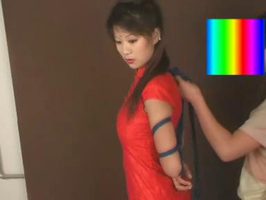 丝袜捆绑镣铐完美版-雅静[00-06-17][20250328-215754662].jpg