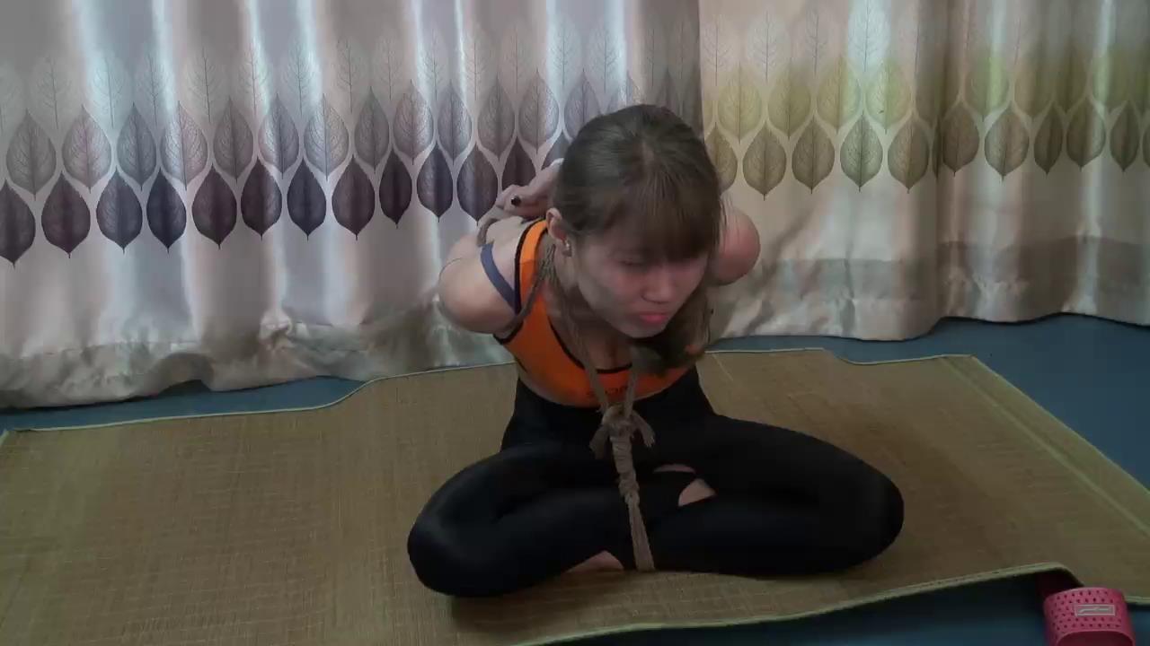 紫霄紧缚[00-10-53][20250409-064945866].jpg