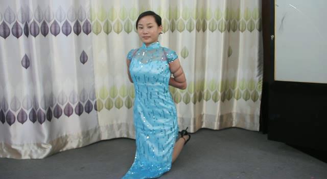 清水三套服装 短片[00-00-00][20250410-203908845].jpg