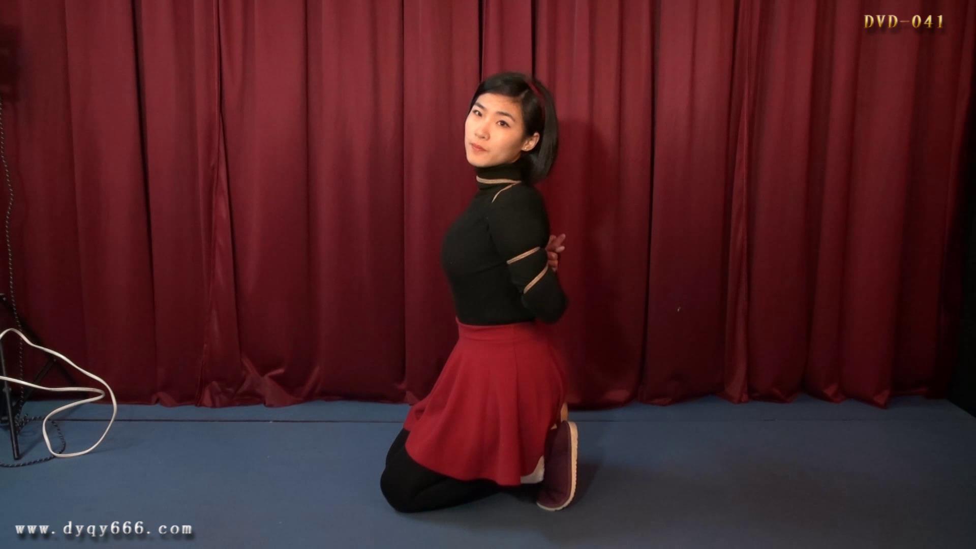 典雅倩影_园园KB秀高清[00-06-45][20250413-125418932].jpg