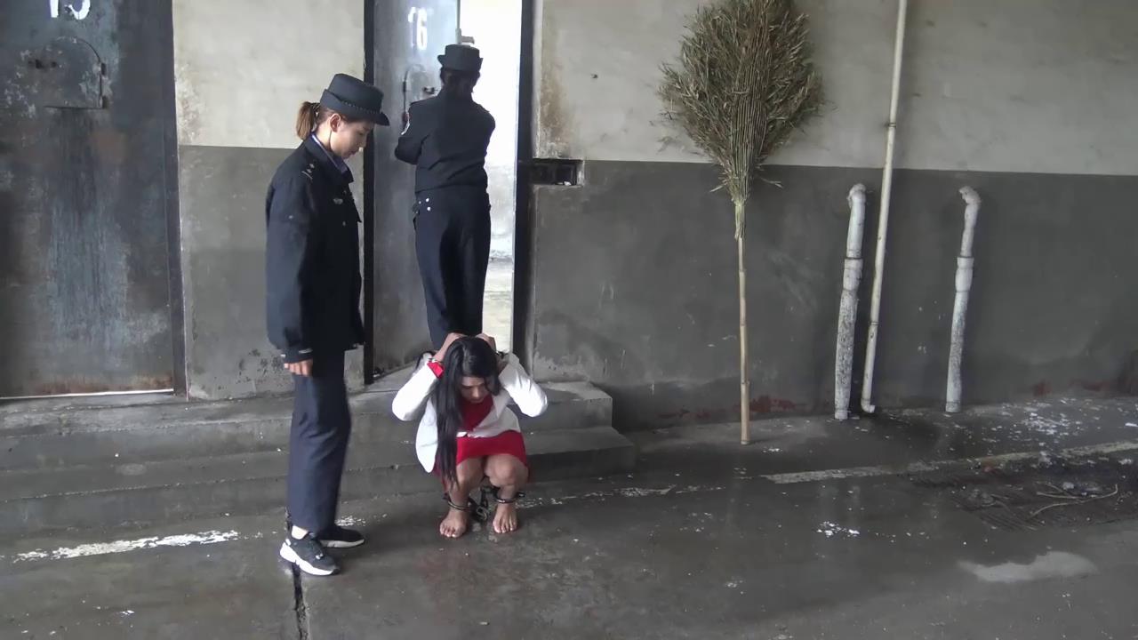 梨花雨 秋寒 女囚吴静[00-27-03][20250612-133501113].jpg
